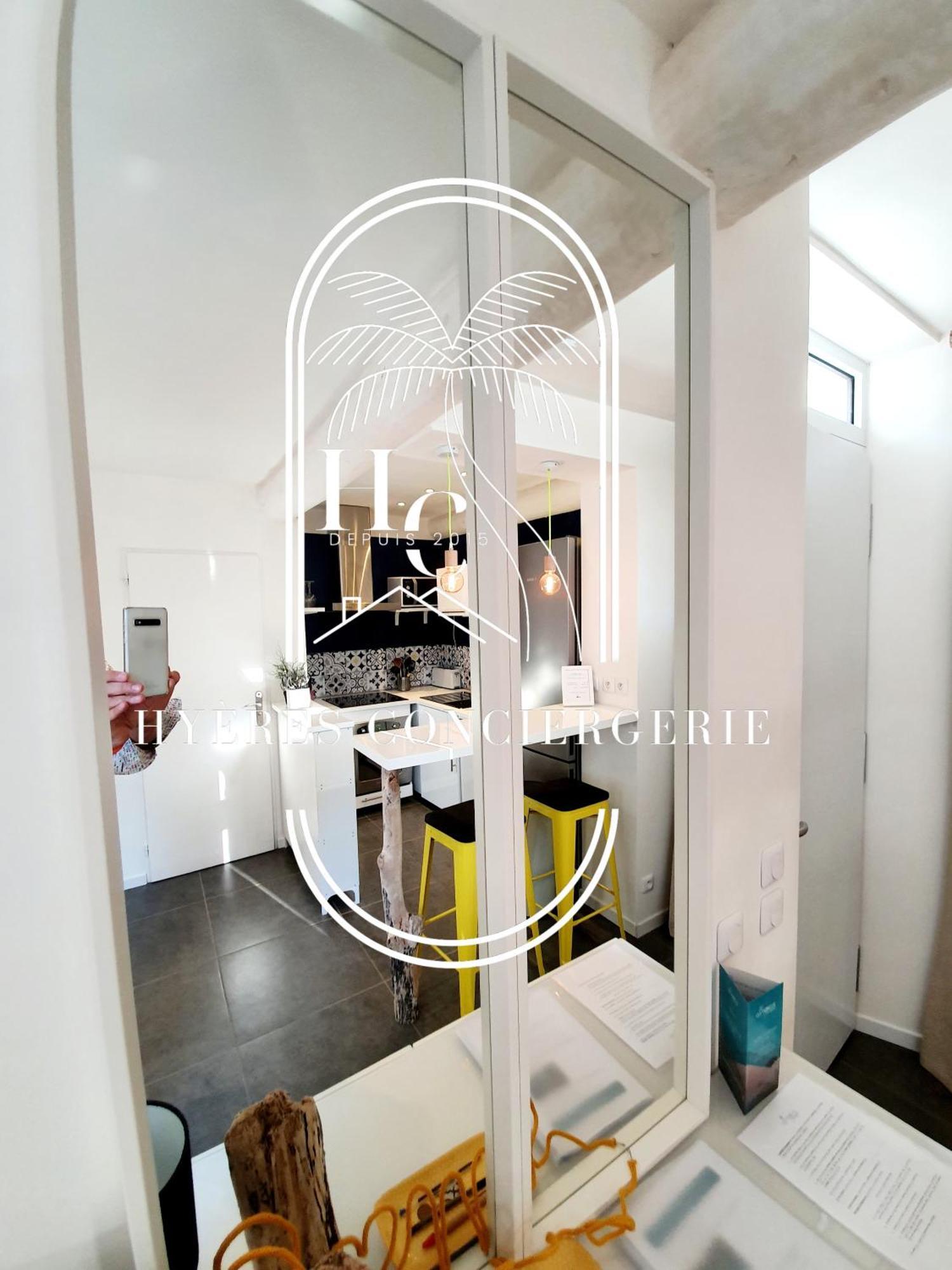 Petit Moulin-T3 Giens-Clim-Parking Apartment Hyeres Exterior photo